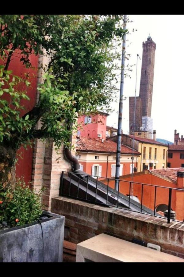 Appartamento Sui Tetti Di Bologna Esterno foto